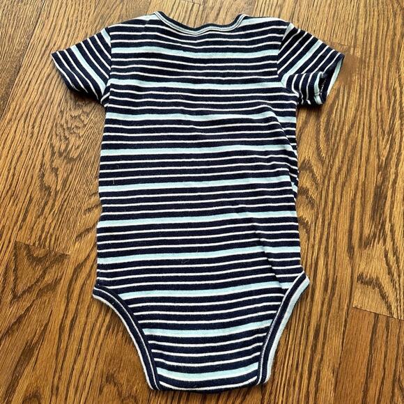 Carter’s navy blue outfit bundle for baby boy, size 9M (4 pieces) - Picture 9 of 10